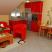 Apartman "Teodo", Crveni apartman, privatni smeštaj u mestu Tivat, Crna Gora - kuhinja